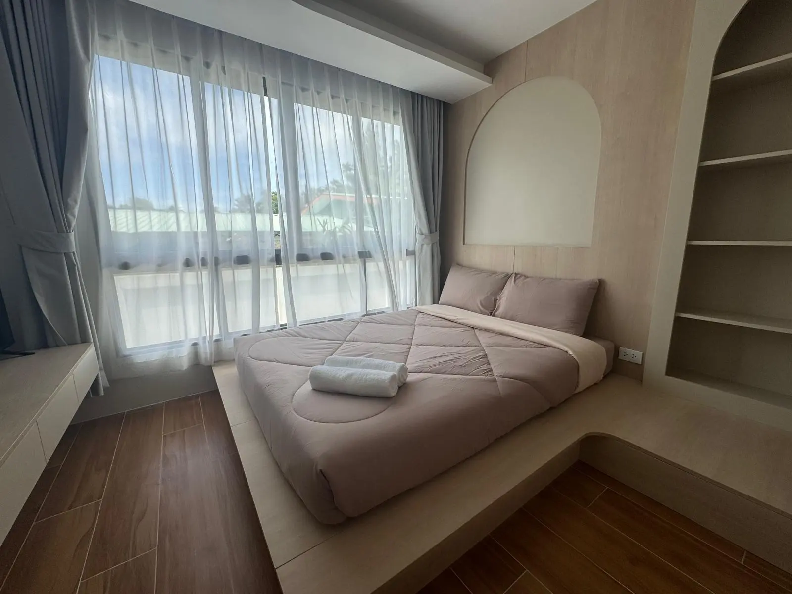 Elevare Marketplace property listing visual